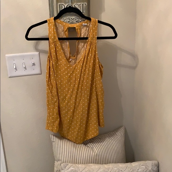 Top - Picture 1 of 2